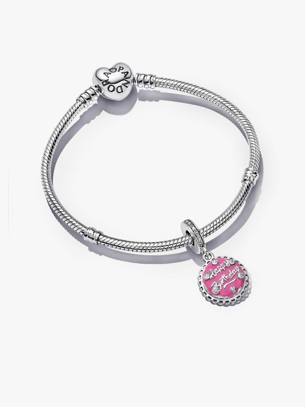 2026 Pink Graduation Charm Bracelet Set